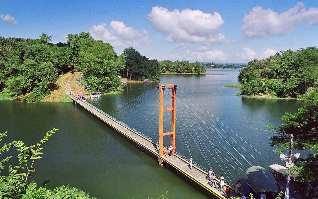 01 Day Rangamati Adventure and Culture Tour. We explorer Kaptai Lake, Subolong Waterfall, Chakma Tribal Heritage, poloylpark etc demo1